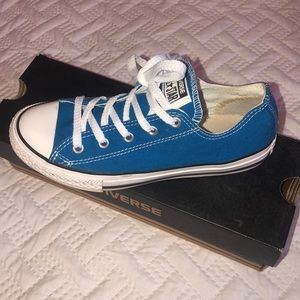Blue Converse **LIKE NEW**